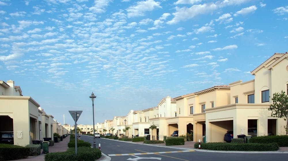 Benefits of buying a plot in a gated community with security, planned infrastructure, open spaces, privacy and family living